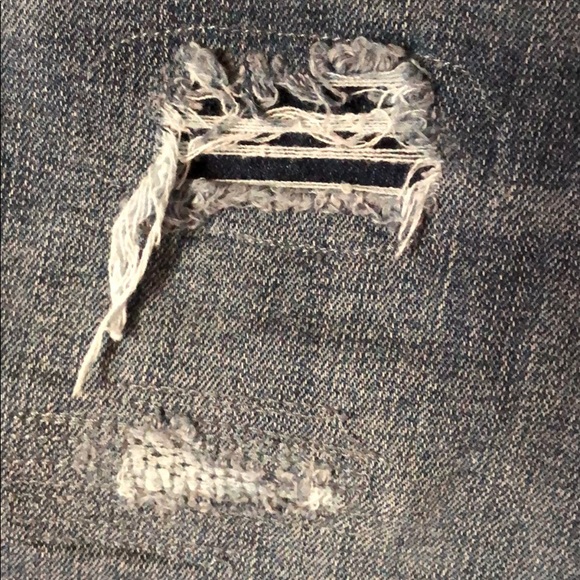 Distressed jeans shorts - Picture 3 of 4